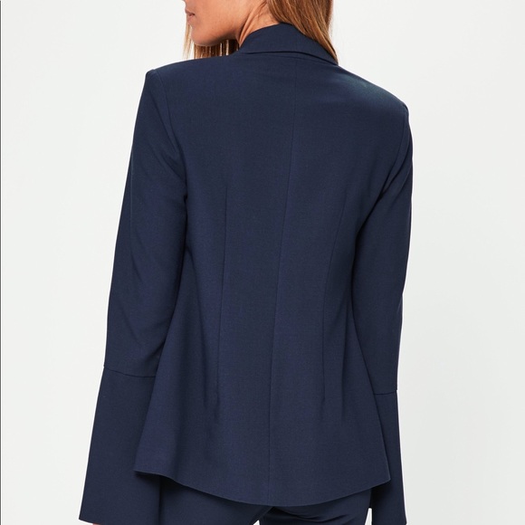 NWT Missguided Blue Blazer with Flare Arm. Size 4 - Picture 3 of 3